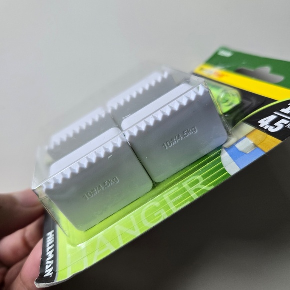 🌺(2for$10) Hillman 4-Count Canvas Hanger with Level - Picture 5 of 5